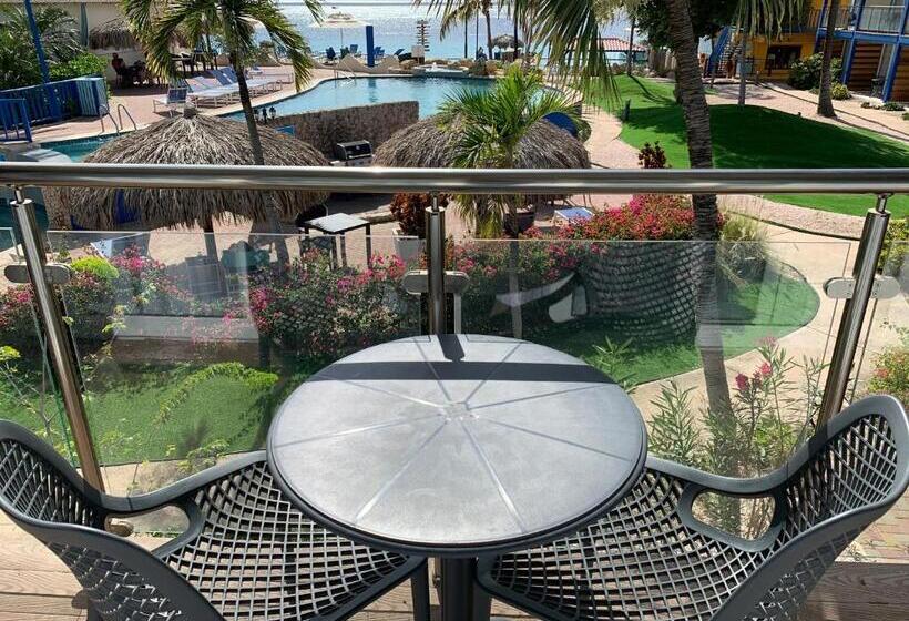 标准工作室, Divi Flamingo Beach Resort