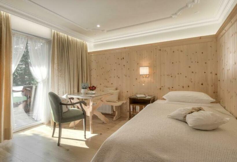Номер Стандарт Индивидуальный, La Perla: The Leading Hotels Of The World