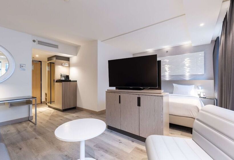 주니어 스위트, Radisson Blu Hotel, Amsterdam City Center