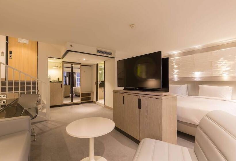 주니어 스위트, Radisson Blu Hotel, Amsterdam City Center