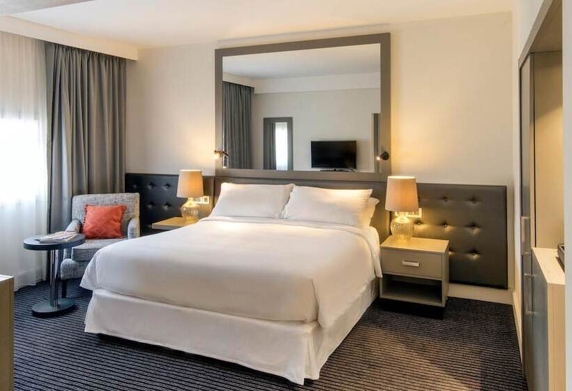 Номер Клуб, Sheraton Heathrow