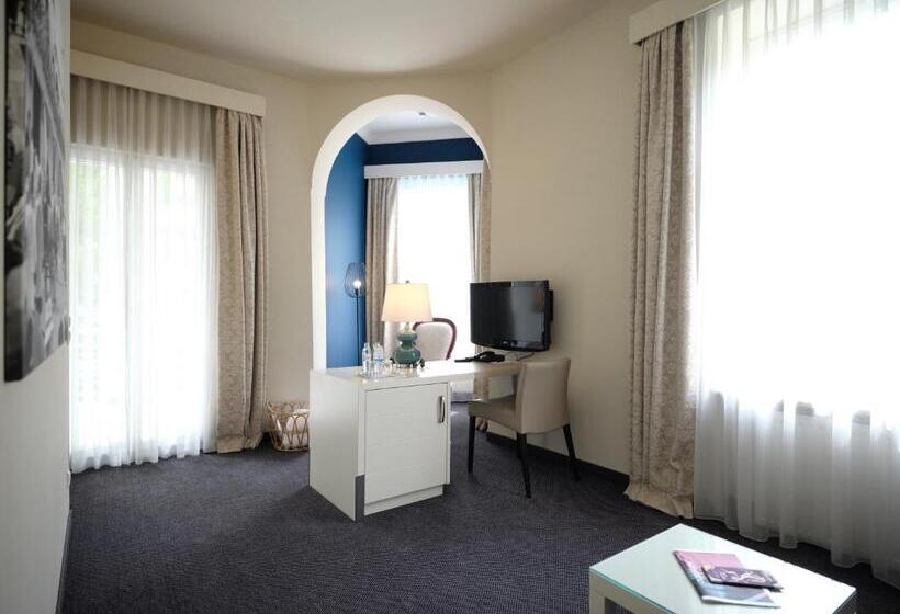 Suite com Varanda, Villa Carlton   Adults Only
