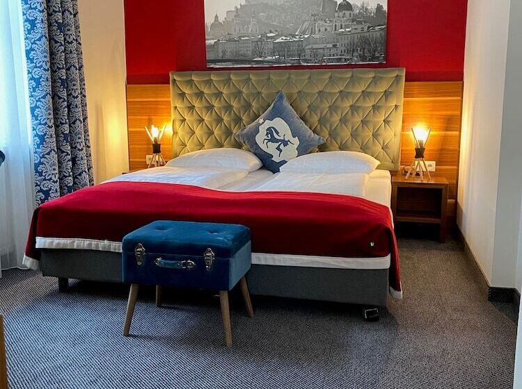 Quarto Comfort, Villa Carlton   Adults Only