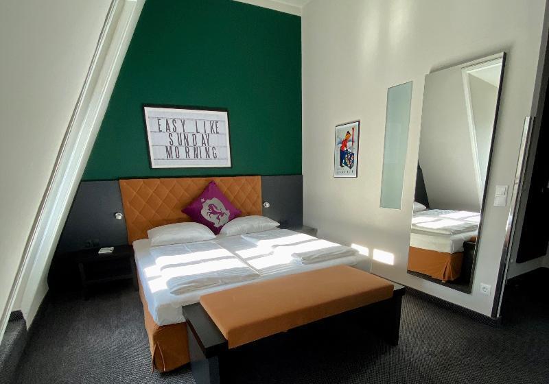 Quarto standard, Villa Carlton   Adults Only