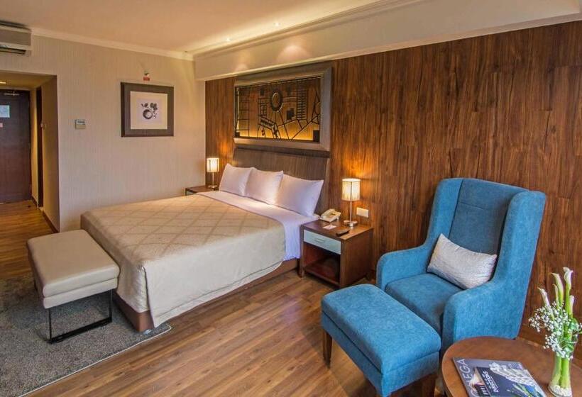 Quarto Premium, Artotel Gelora Senayan Jakarta