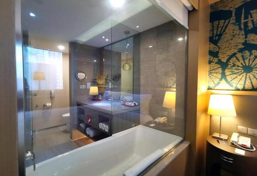 سوییت سوپریور, Radisson Collection Hyland Shanghai
