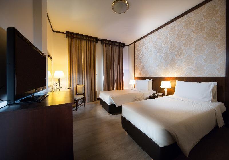 اتاق پرمیوم, Village Hotel Albert Court By Far East Hospitality