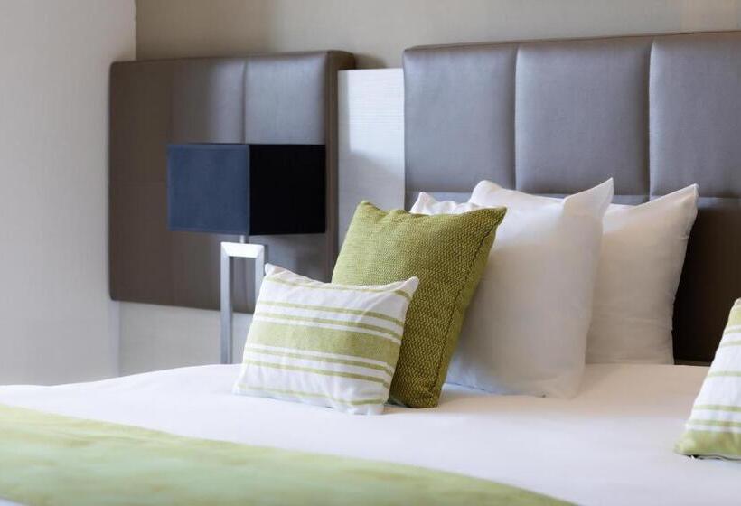 اتاق استاندارد با چشم‌انداز دریا, Salini Resort