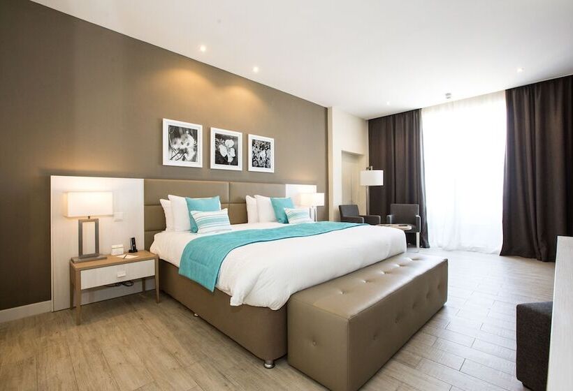 اتاق سوپریور با چشم‌انداز دریا, Salini Resort