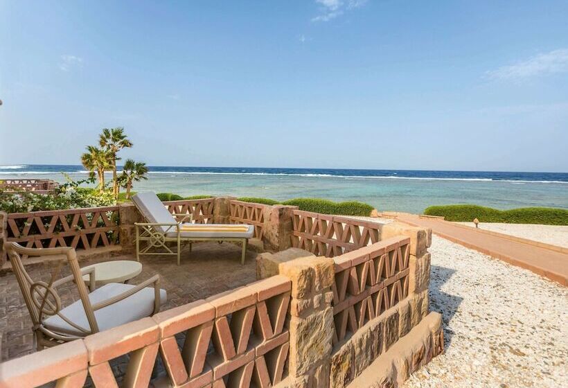 اتاق پرمیوم با چشم‌انداز دریا, Movenpick Resort El Quseir