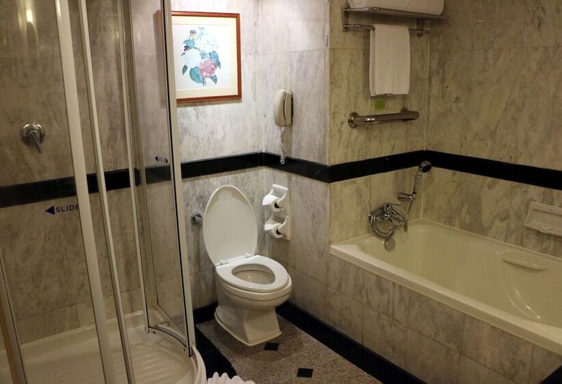 اتاق سوپریور, Golden Tulip Sovereign Hotel Bangkok