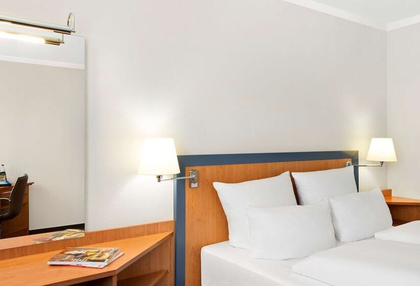 Семейный Номер, NH Frankfurt Airport West