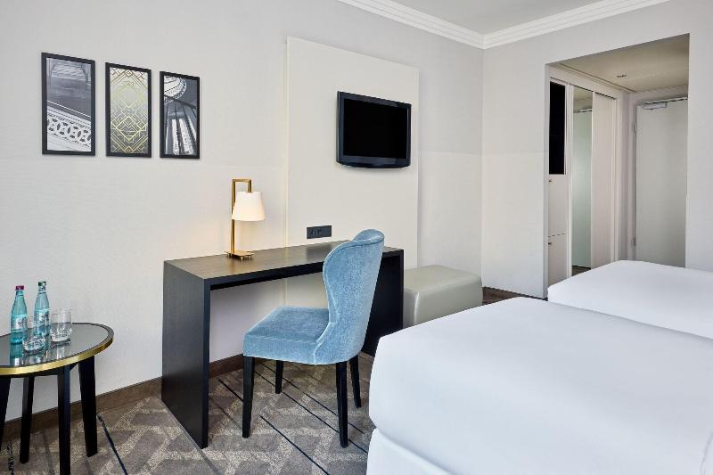 اتاق سوپریور با تخت بزرگ, Sheraton Offenbach