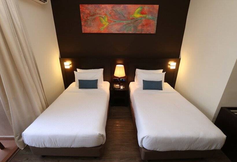 Номер Superior Вид на Море, Villea Rompin Resort & Golf