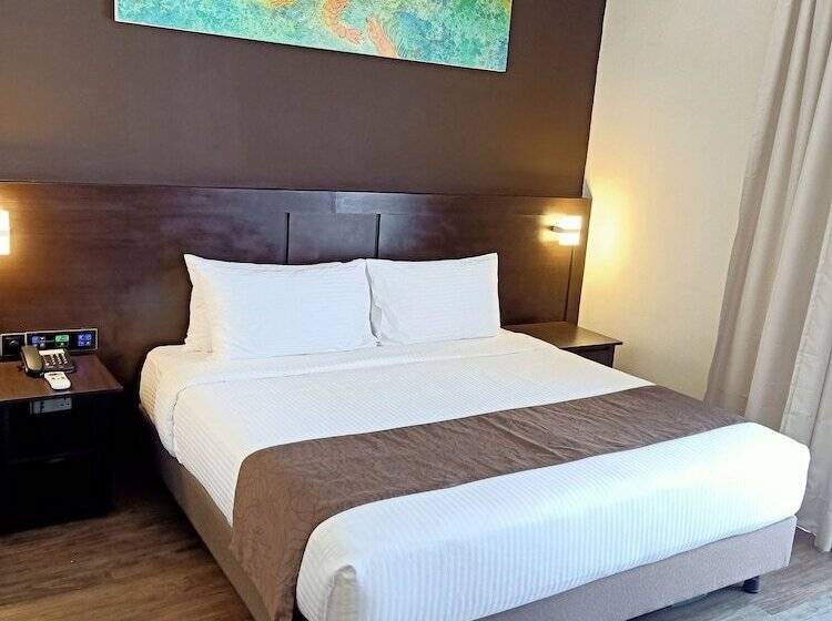 Номер Superior Вид на Море, Villea Rompin Resort & Golf