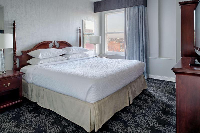 Люкс 2 Спальни, Embassy Suites By Hilton Portland Downtown