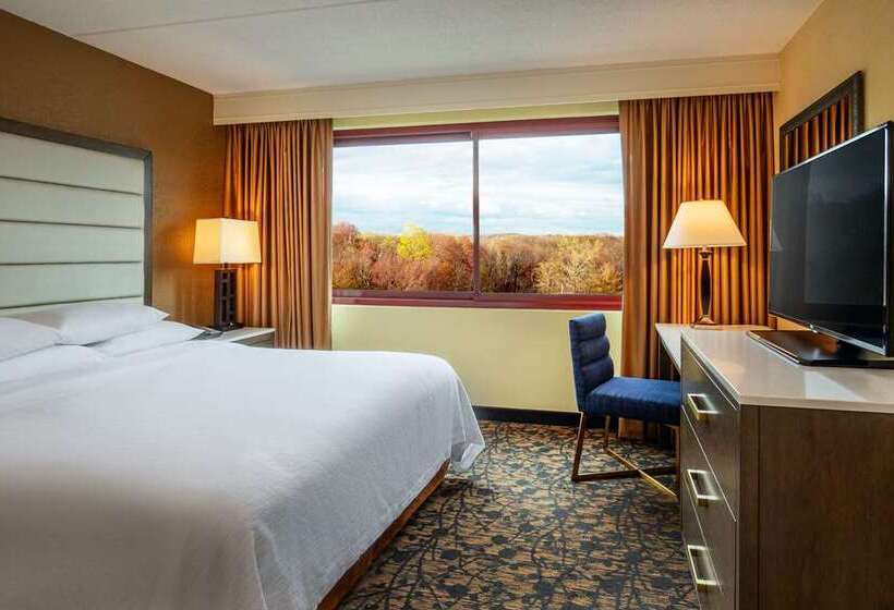 Люкс Кровать Кинг, Embassy Suites By Hilton Portland Downtown
