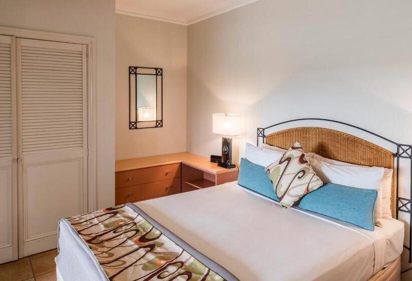 سوییت, Moonlight Bay Suites