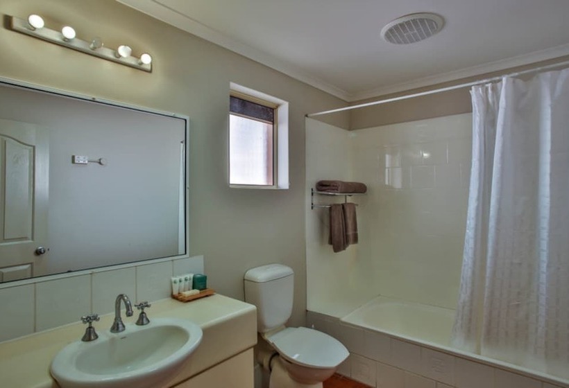 스위트, Moonlight Bay Suites