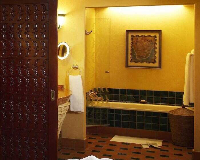 سوییت سوپریور, The Palace Of The Lost City At Sun City Resort