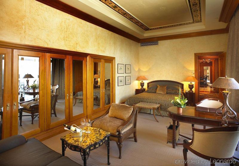 اتاق لوکس, The Palace Of The Lost City At Sun City Resort