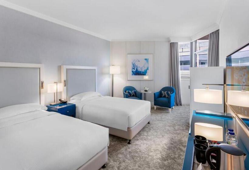 Номер Стандарт с Балконом, Beach Rotana   Abu Dhabi