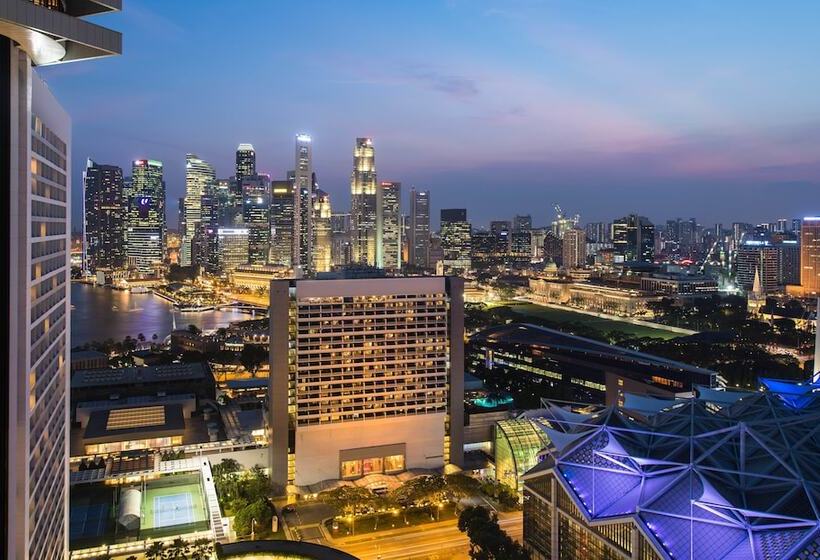 اتاق اجرایی, Conrad Centennial Singapore