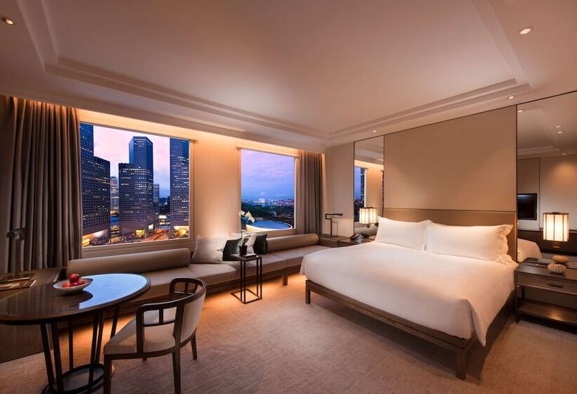 اتاق پرمیوم, Conrad Centennial Singapore