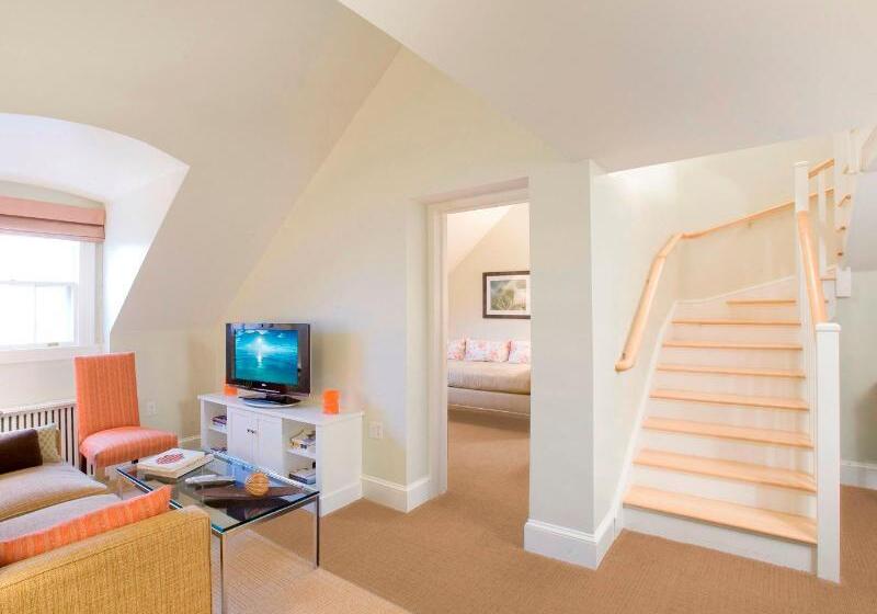Стандартный Номер Кровать Кинг, Doubletree By Hilton Hartford  Bradley Airport