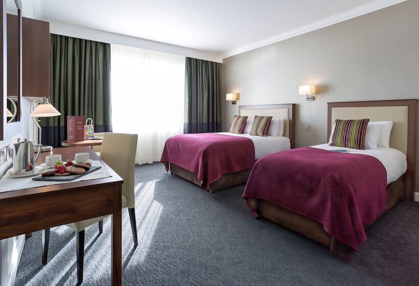 Семейный Номер, Rochestown Park Hotel & Leisure Centre