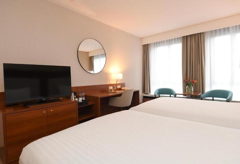 스탠다드 룸 킹사이즈 침대, Crowne Plaza Maastricht, An Ihg