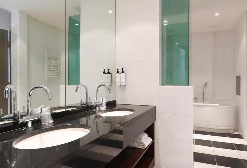 스위트 킹사이즈 침대, Crowne Plaza Maastricht, An Ihg