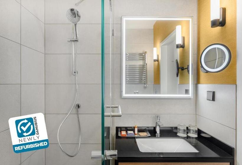 Номер Премиум Вид на Город, Danubius Hotel Helia