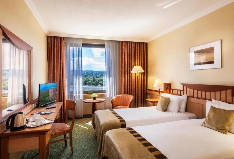 Номер Superior с Видом, Danubius Hotel Helia