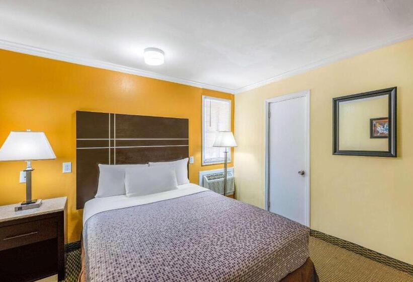 장애인을 위한 킹사이즈 침대 스탠다드 룸, Econo Lodge Beach And Boardwalk