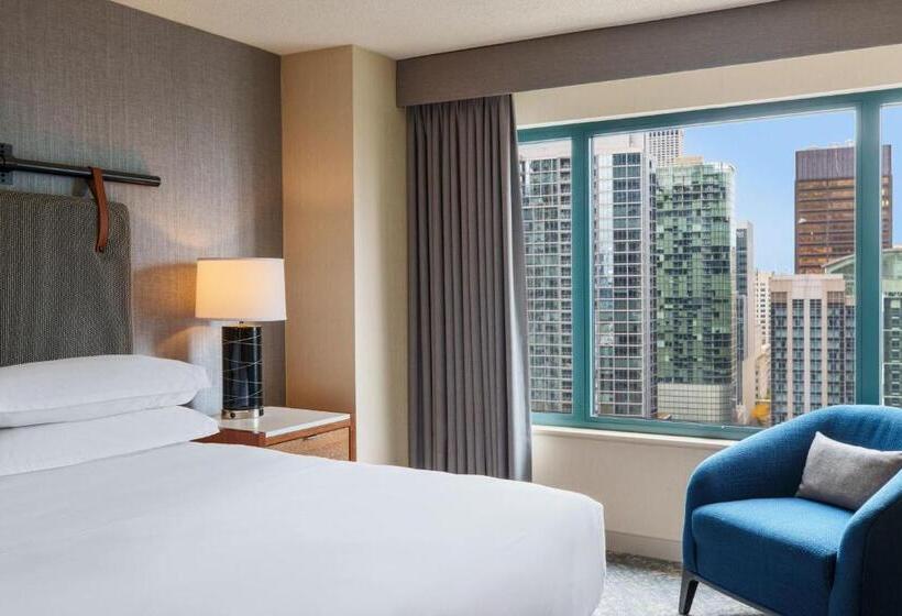 キングサイズベッドのジュニアスイート, Sheraton Grand Chicago Riverwalk