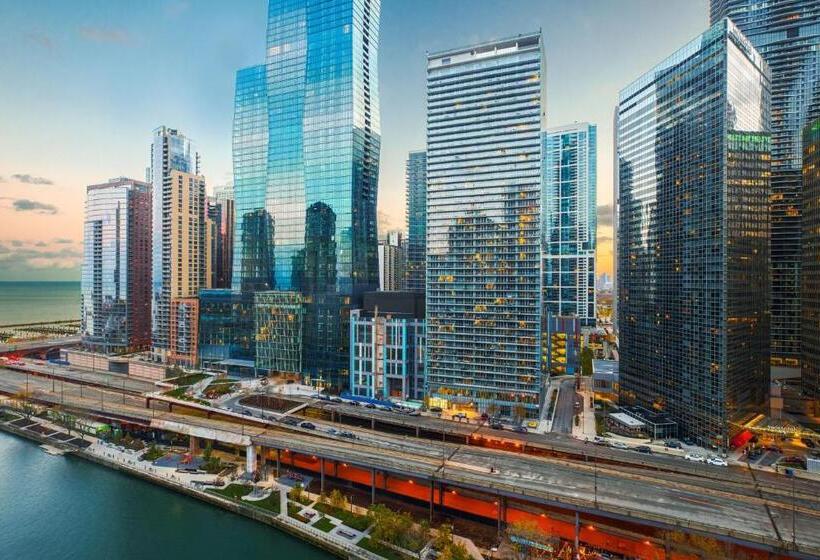 エクゼクティブスイート, Sheraton Grand Chicago Riverwalk