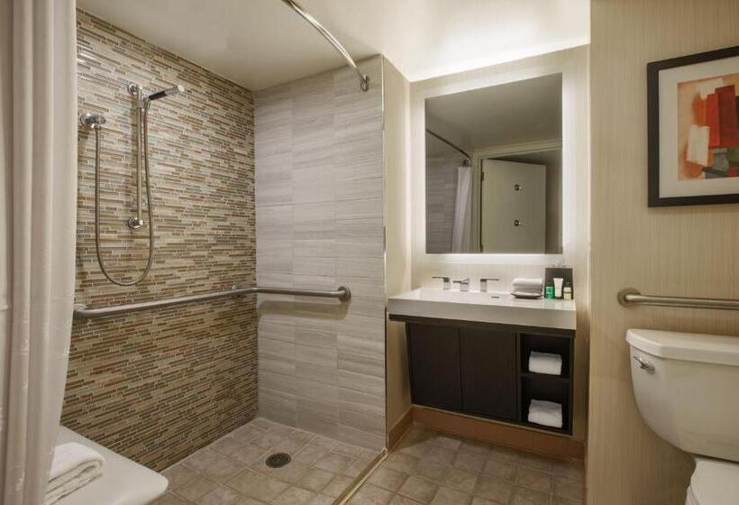 身障者適用キングサイズベッドルーム, Sheraton Grand Chicago Riverwalk