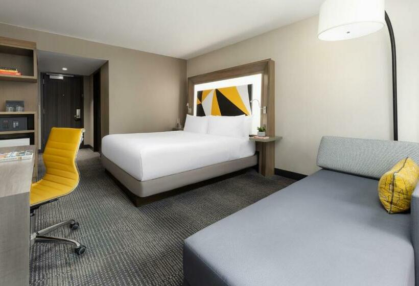 اتاق دلوکس با تخت کینگ و چشم‌انداز, M Social Hotel Times Square New York