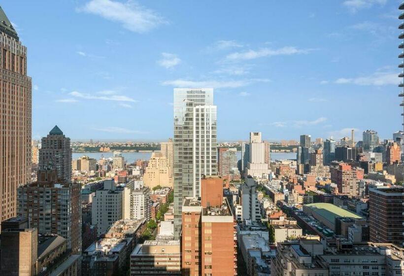 اتاق سوپریور با تخت بزرگ, M Social Hotel Times Square New York