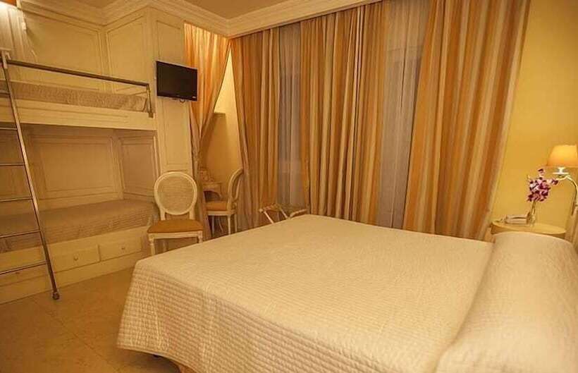 Четырехместный Номер Стандарт, Palace Hotel Vieste
