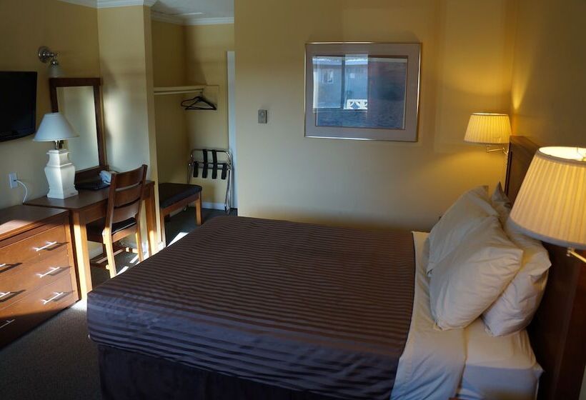Люкс, Westward Inn & Suites