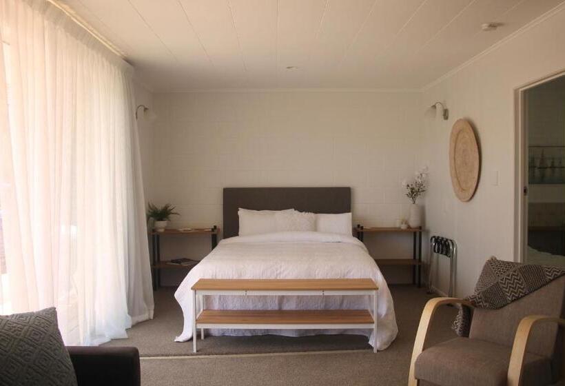 Апартаменты 1 Спальня Нижний Этаж, Oceans 88 Whitianga Coastal Suites