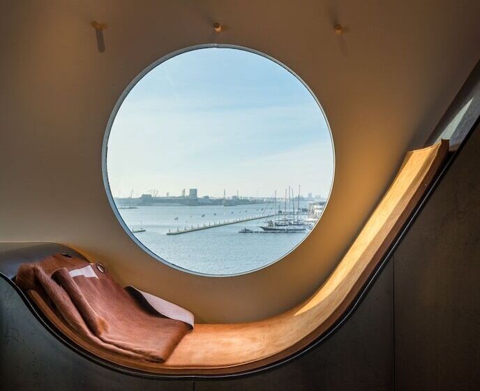 Standard Room, Botel