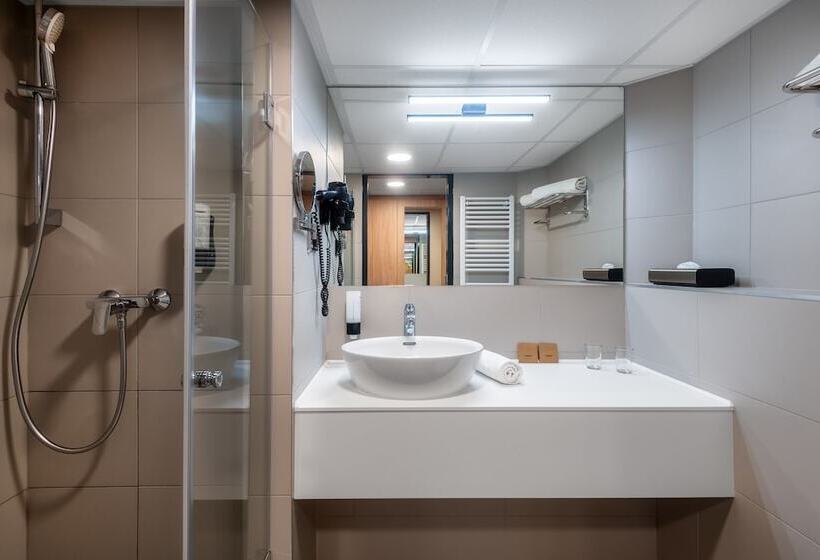 Номер Стандарт, Hunguest Szeged   Ex Forrás