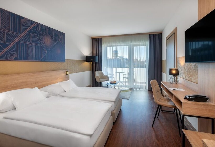 Номер Стандарт, Hunguest Szeged   Ex Forrás
