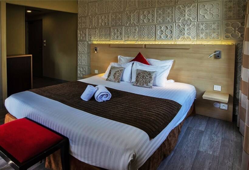 Номер Стандарт, Au Grand Hôtel De Sarlat   Pavillon De Selves