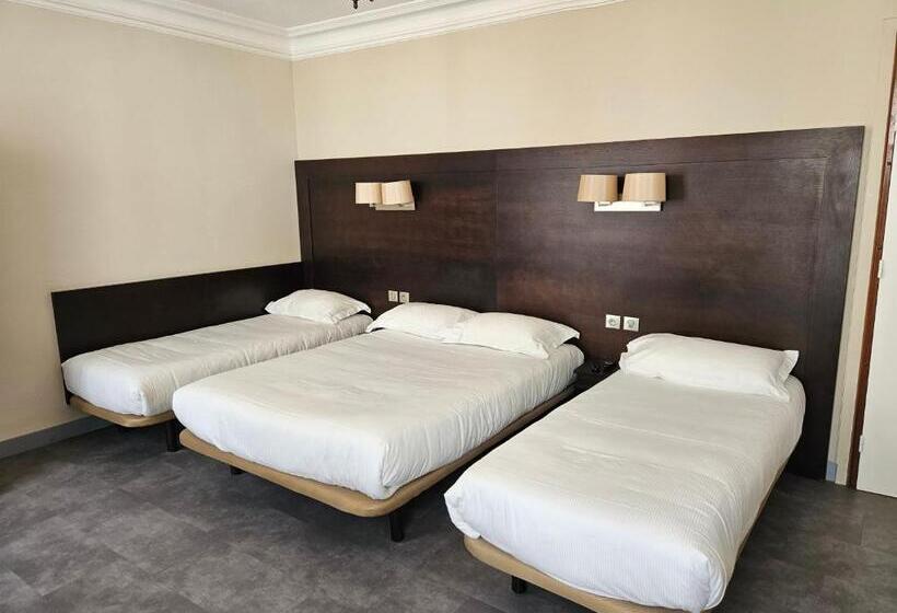 اتاق استاندارد چهار تخته, Hôtel Bellevue Et Du Chariot D Or