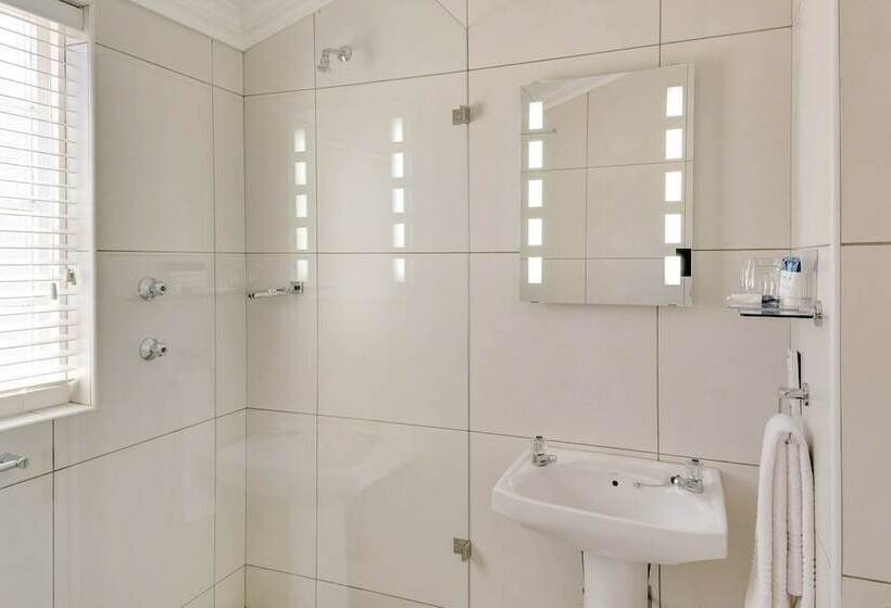 Номер Стандарт, Protea Hotel By Marriott Dorpshuis & Spa Stellenbosch