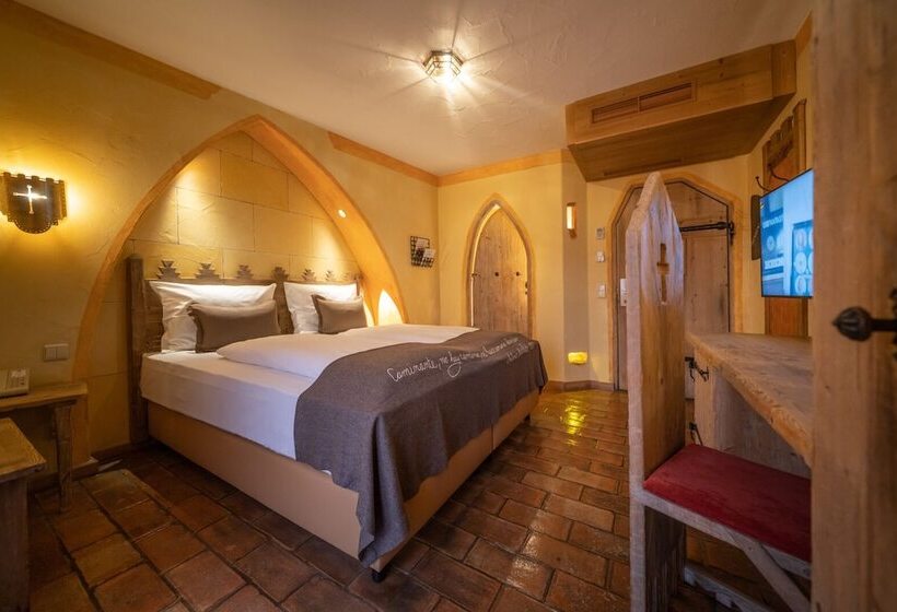 Номер Стандарт, 4 Sterne Burghotel Castillo Alcazar, Europa Park Freizeitpark & Erlebnis Resort